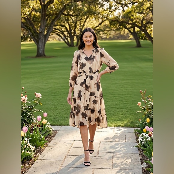 Simply Vera Vera Wang Flowy Floral 3/4 Sleeve Dress Black and Cream Size XXL NWT - Picture 2 of 13